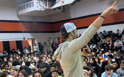 MTSD Students Hear Encouraging Message from Motivational Speaker About Succeeding Despite Learning Struggles